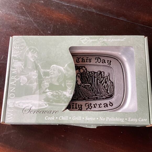 Wilton ARMETALE Serveware give us our daily bread large serving dish tray gray - Picture 2 of 8